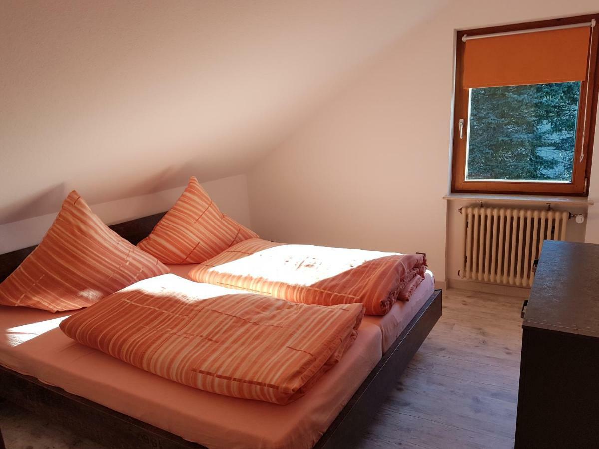 Haus Bella Appartement Löffingen Buitenkant foto
